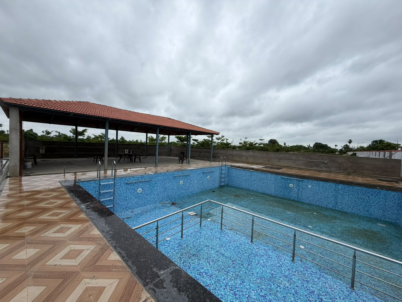 30 acres gated villa project near gollur,muchintal contact : 9010345526