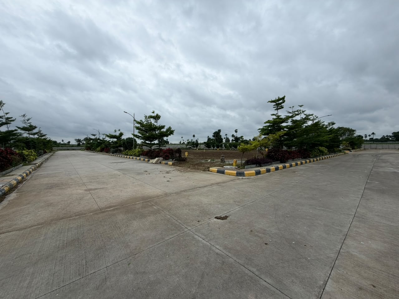 30 acres gated villa property for sale near gollur,muchintal